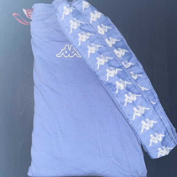 Excellent Condition Lavender/light Blue Kappa crop - Picture 3 of 3